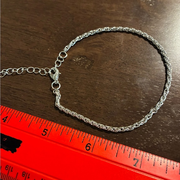 Elegant Silver Chain Bracelet - Picture 3 of 3